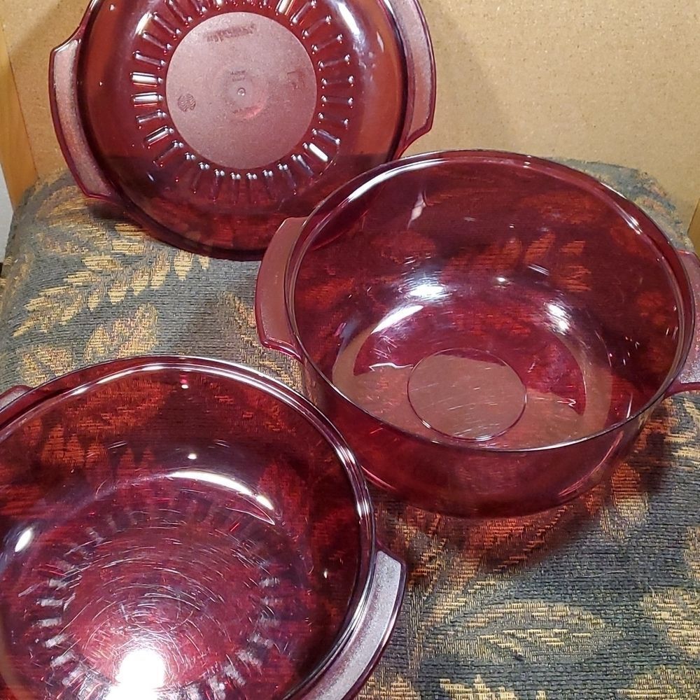 Red Tupperware Tupperwave #1 - Picture 3 of 4